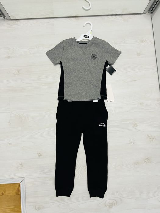 Нови , оригинални DKNY