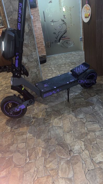 Trotineta electrica Kukirin 2025