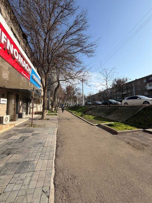 1-я линия на Чиланзаре — 60 м² с фасадом на дорогу Срочная продажа