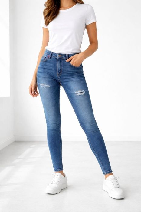 Blugi dama diferite modele