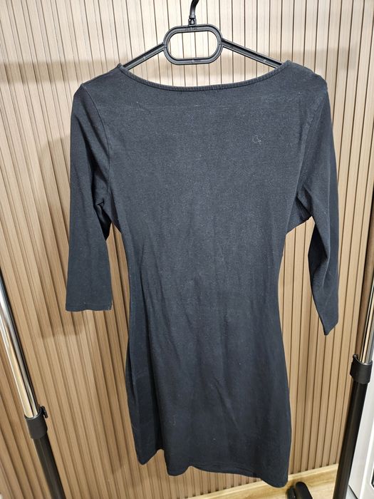 Продавам дамски рокли