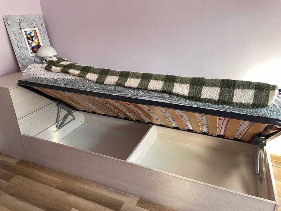 Легло с механизъм