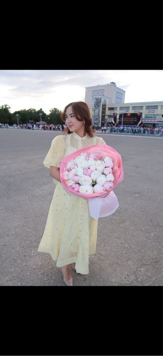Желтое платье длинное