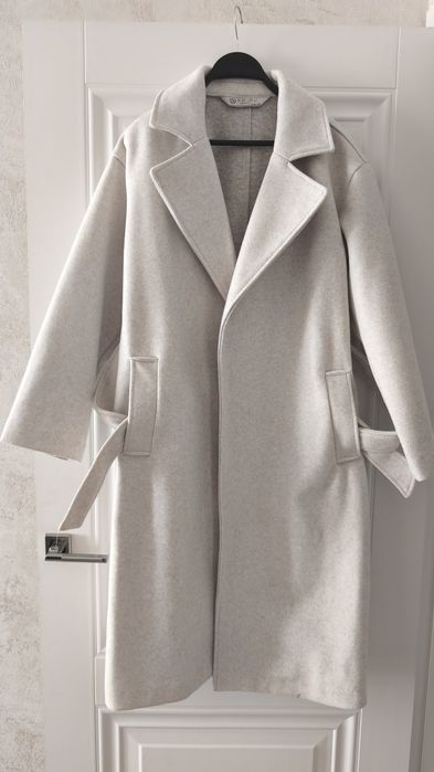 Продам пальто на весну