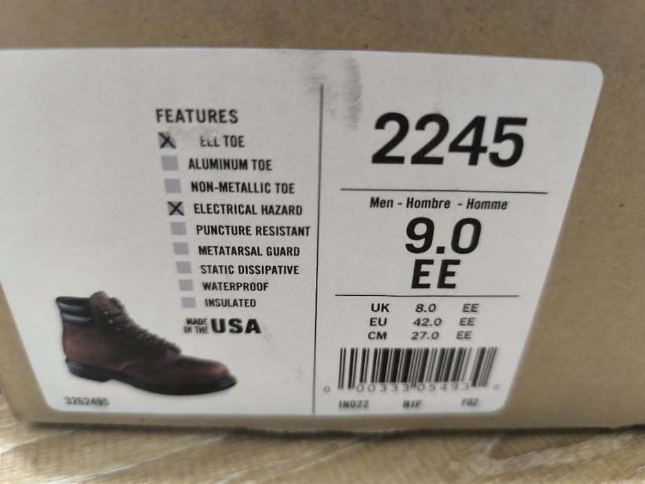 Продам мужские ботинки