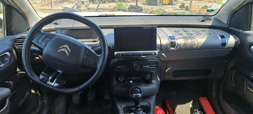 Citroen C4 Cactus 1500 хди . На части