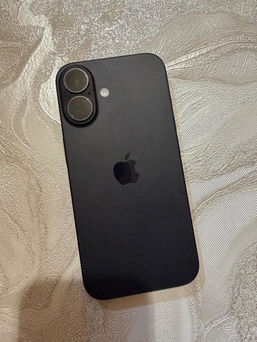 Продам айфон 16, 256 гб