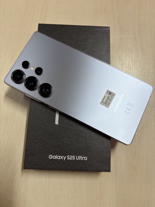 Samsung Galaxy S25 ultra titanium silverblue