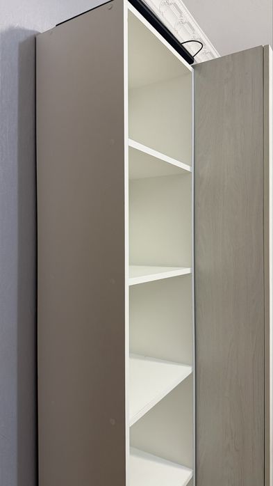 Книжный шкаф, полки