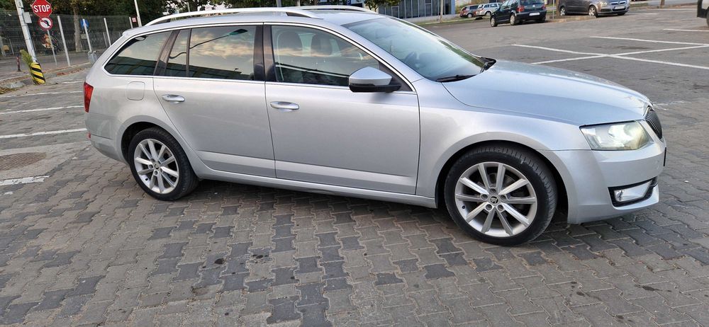 Autoturism Skoda Octavia 3
