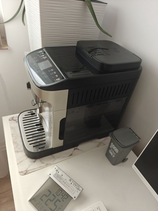 Espresor automat de longhi