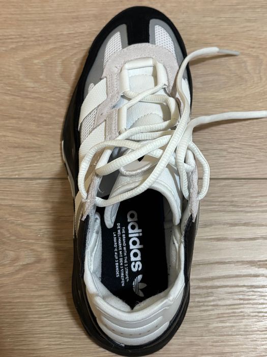 Маратонки Adidas