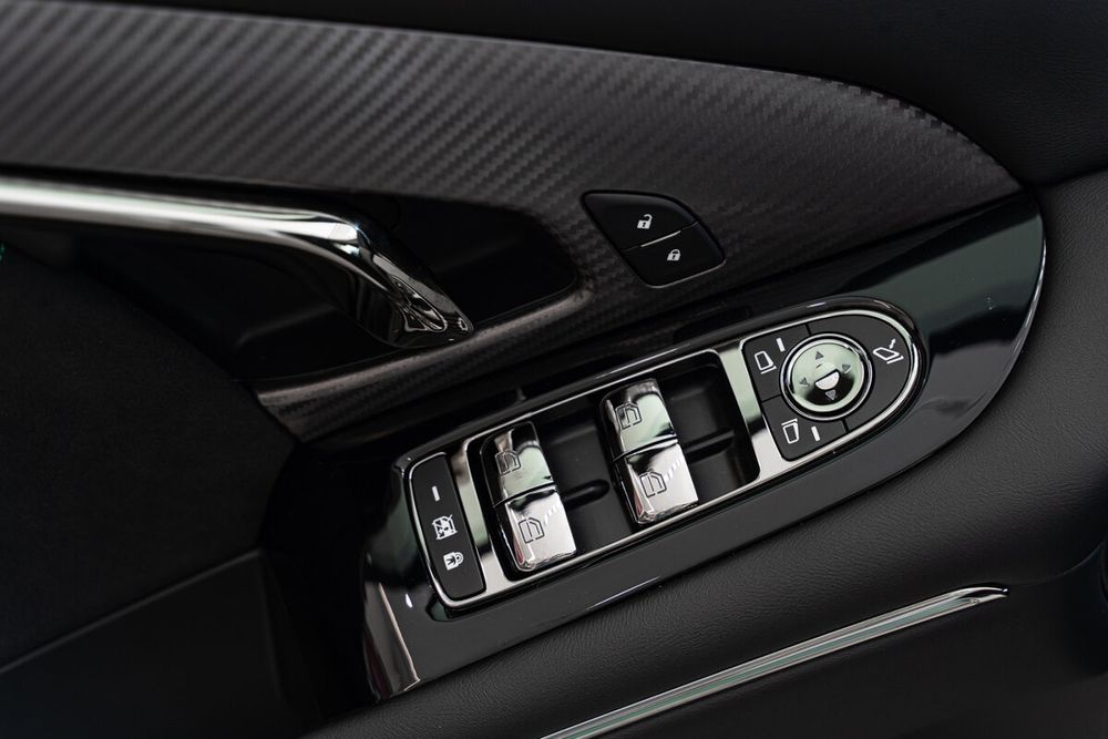 Voyah oppola tech 318km Restayling 2025 gibrit