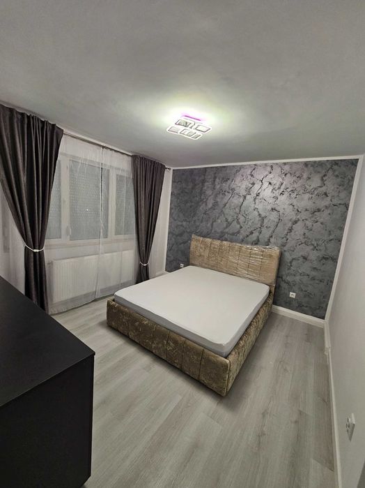 Proprietar, inchiriez apartament 2 camere, Micro 17, Parter.