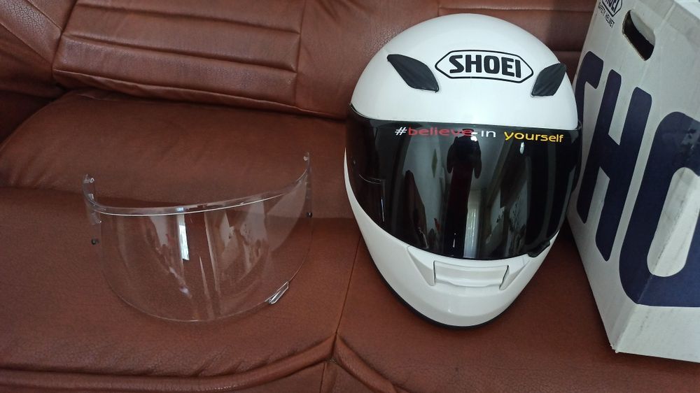 Vând casca moto Shoei XR 1100