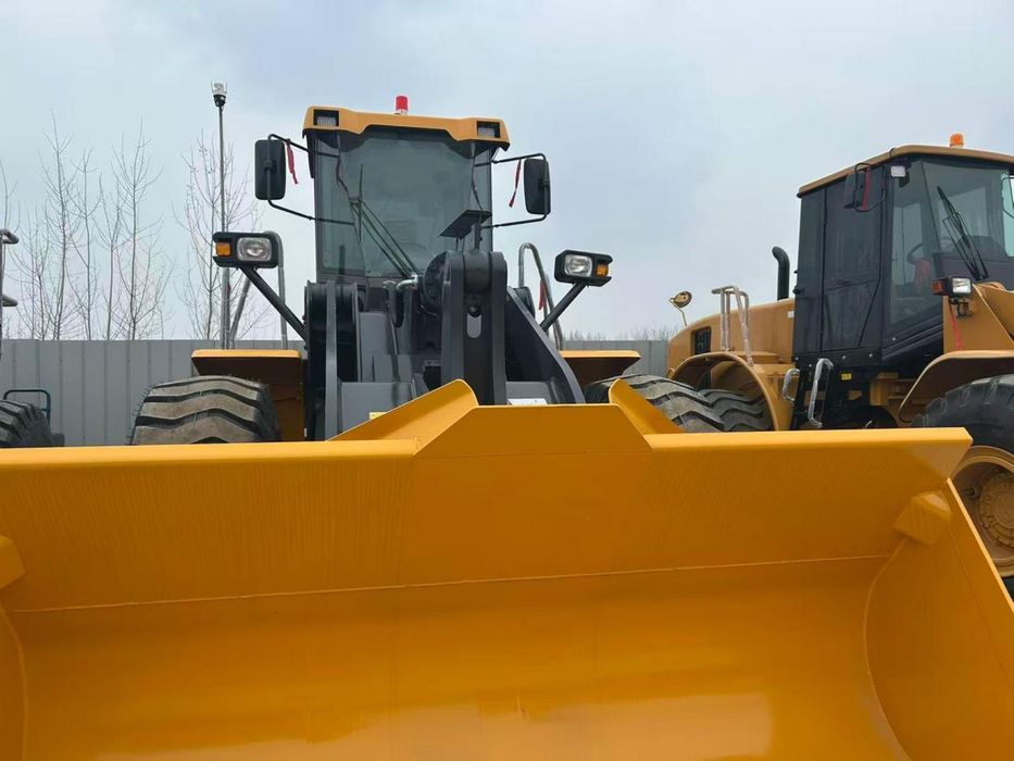 Погрузчик XCMG/ZL50GN