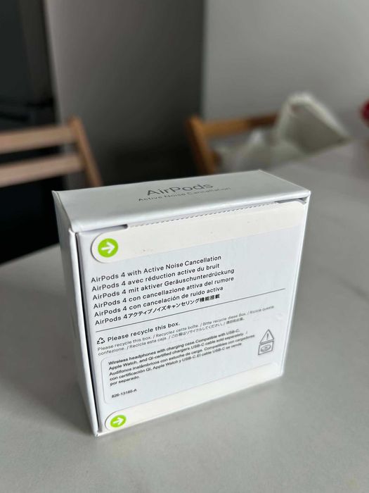Apple Airpods 4 ANC Noi (Sigilate)