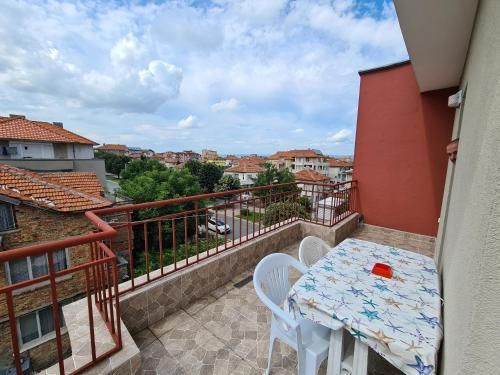 Продава се Ателие в Бургас, Център - 48 кв.м за 900 €/кв.м - Снимка #1