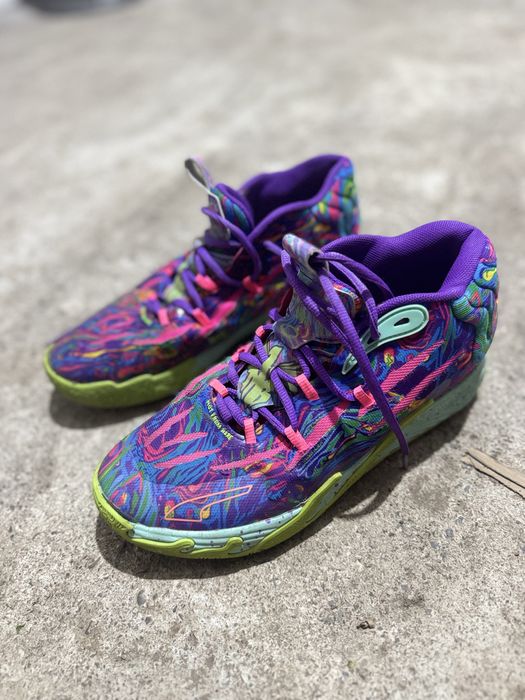 Баскетбольние кроссовки Puma x Lamelo MB.03
