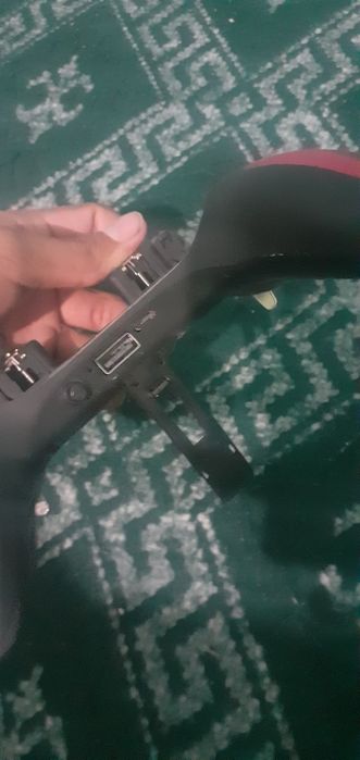 Igravoy jostik ozida ham kuleri ham bor telefonga zaryad beradi zor