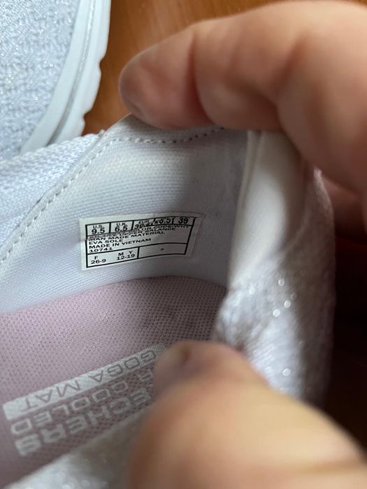 Skechers маратонки