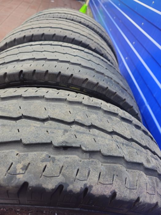 Продам шины 225 75 R16 Continental