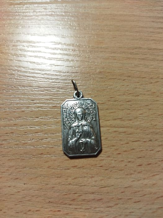 Продам серебро кулон.