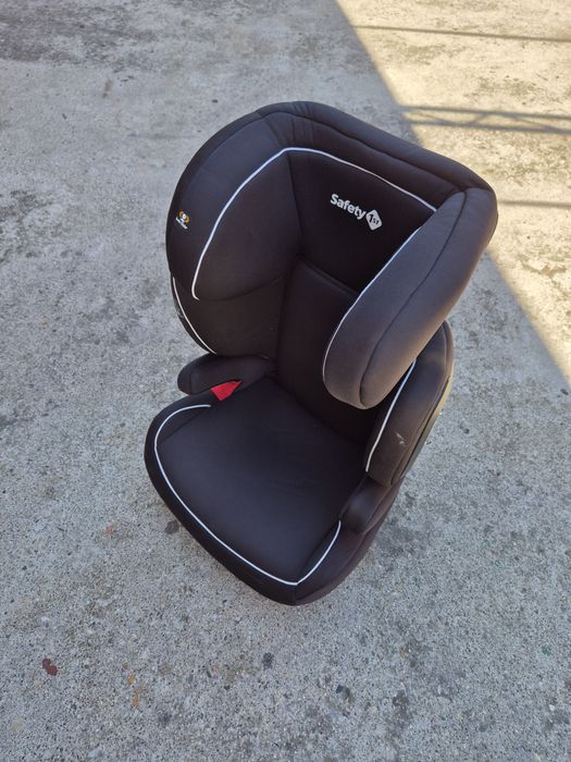Scaun  auto copii marca safety cu prindere isofix in stare bună