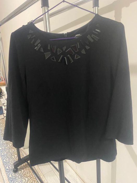 Продам разные пиджаки и блузки