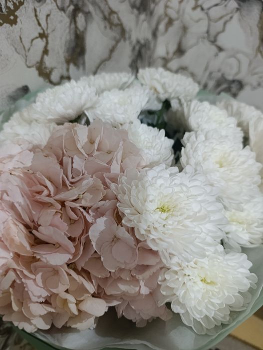 Гүл бар сатылады