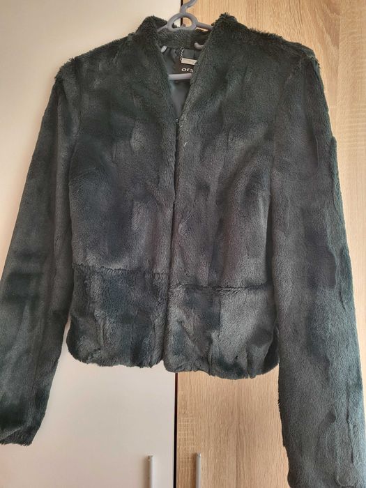 Дамско сако с изкуствен косъм в зелено