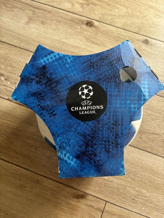 Minge fotbal Oficiala Adidas UCL 2018/2019 FOARTE RARA de colectie