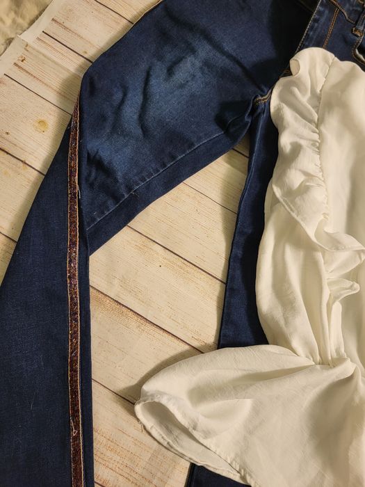 Blugi Reserved 9 ani și bluza noua cu eticheta