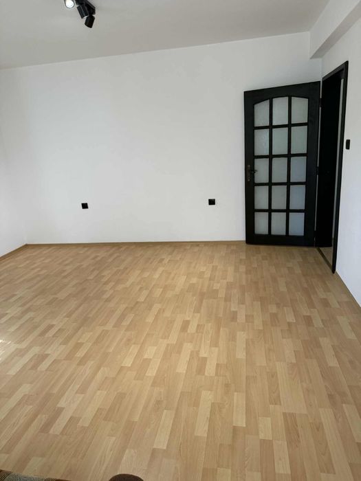 Продава се Двустаен апартамент в Търговище, Вароша - 46 кв.м за 1507 €/кв.м - Снимка #1