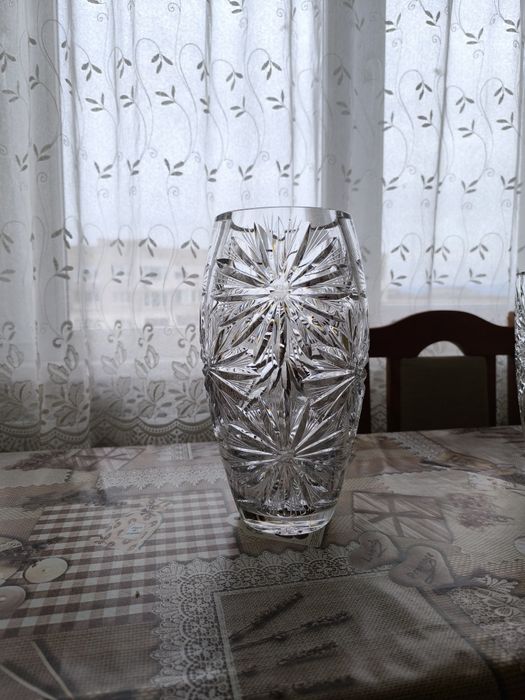 Продавам кристални вази