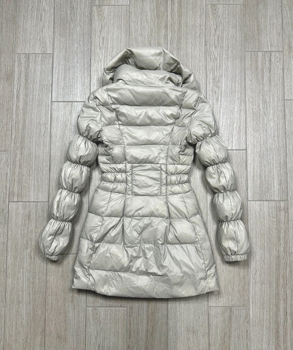 Дамско зимно яке Guess - размер S, отлично състояние