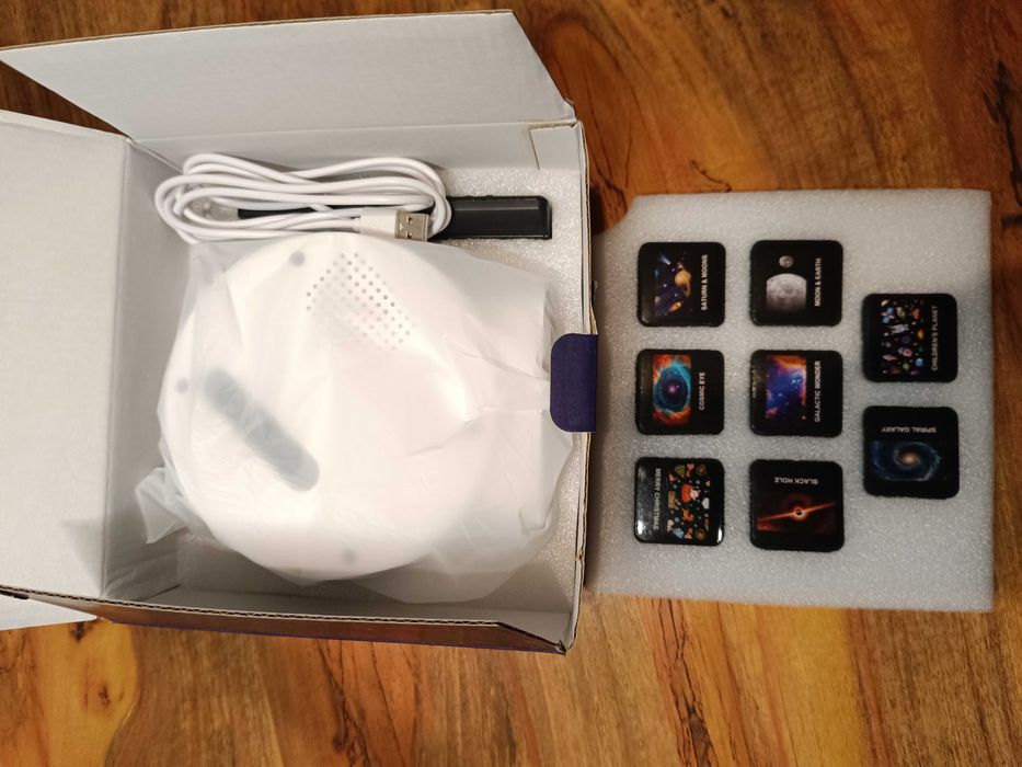 НОВ галактически проектор MERTTURM, Планетен проектор с лазарен ефект