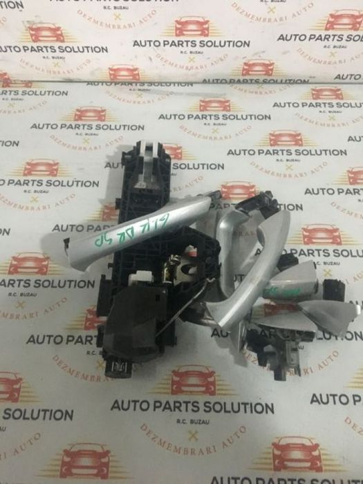 Maner usa Mercedes Benz GLK