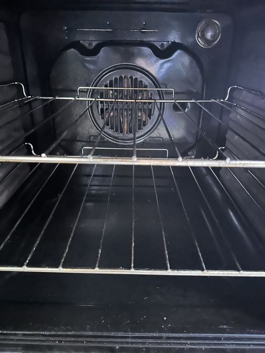 Готварска печка с керамичен плот