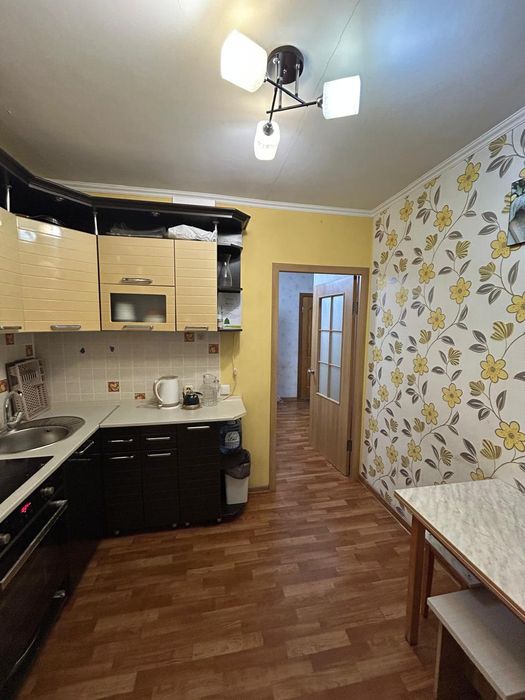 Продается 2 комнатная в городе