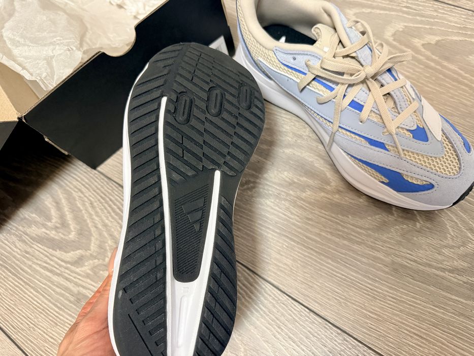 Adidas 40 номер - НОВИ