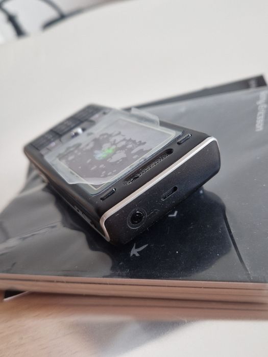 Telefon de colecție Sony Ericcson  K800i  Nou Full box impecabil