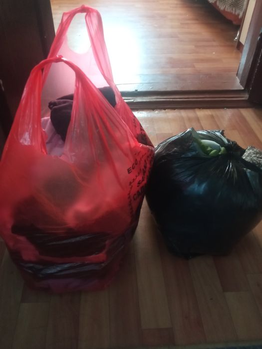 Отдам вещи на девочку