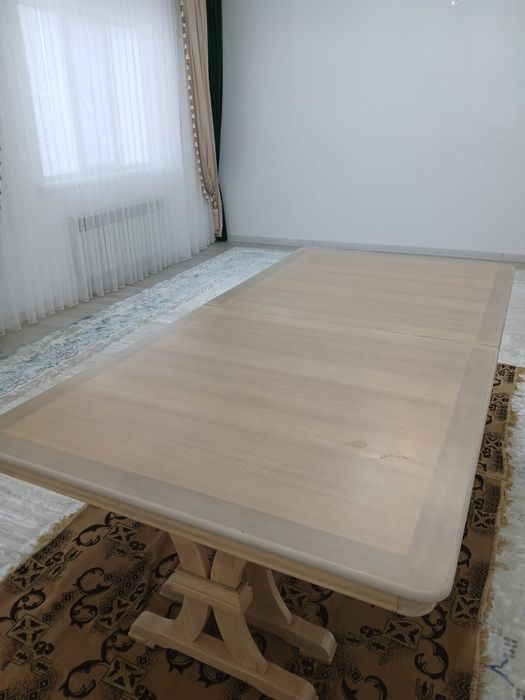 Продается Стол со стульями