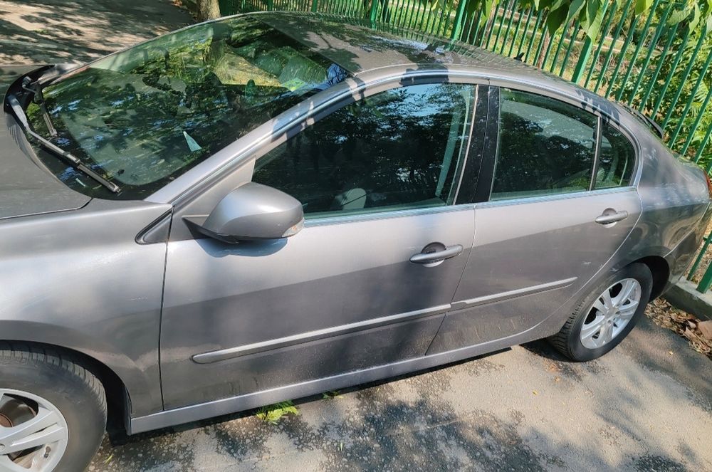 Ușa portiera renault laguna 3