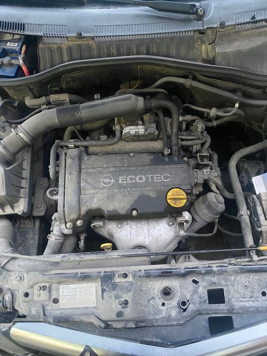 Опел Тигра Б 1.4 16 в на части