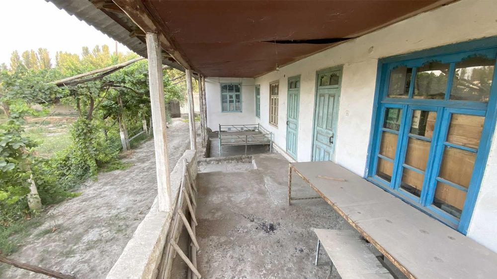 16 sotixli katta hovli, Rishton Avazboyda sotuvda! Narxini Kelishamiz.