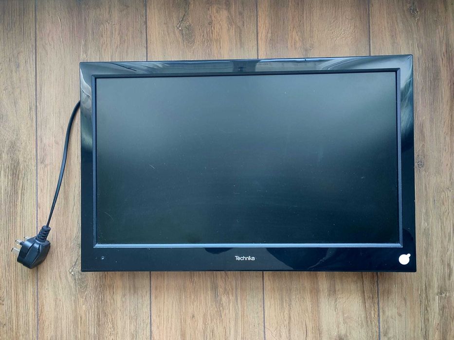 Televizor LCD Technika diagonala 54 cm