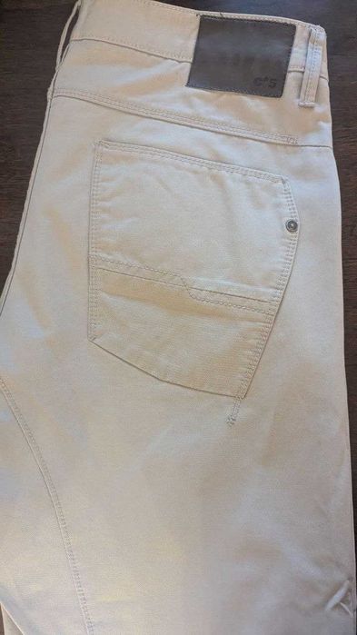 продам фирменные брендовые мужские джинсы и брюки на лето