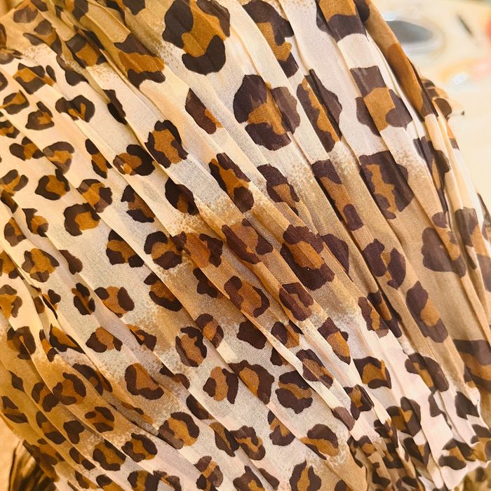 Модерни  шалове на отлична цена!